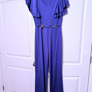 Elegant Blue Jumpsuit with Belt Detail
